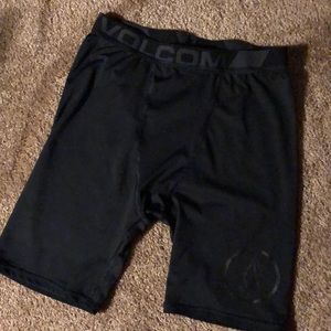 Volcom base layer shorts Small